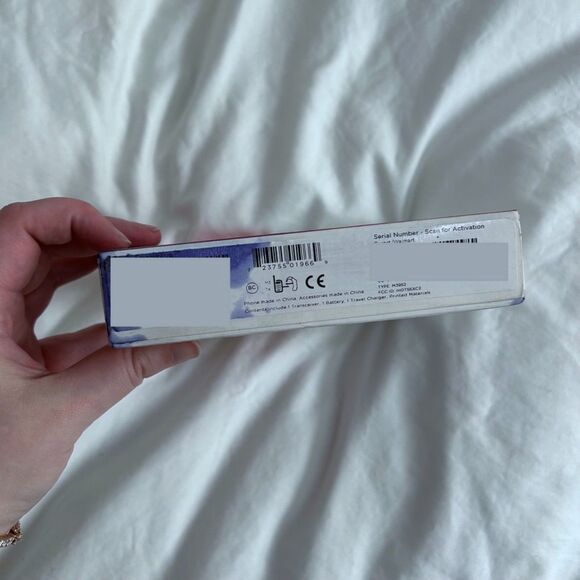 Virgin Mobile Moto e5 Play 5.2 HD Touchscreen 16GB Rom/2GB Ram Prepaid Phone - Picture 2 of 6